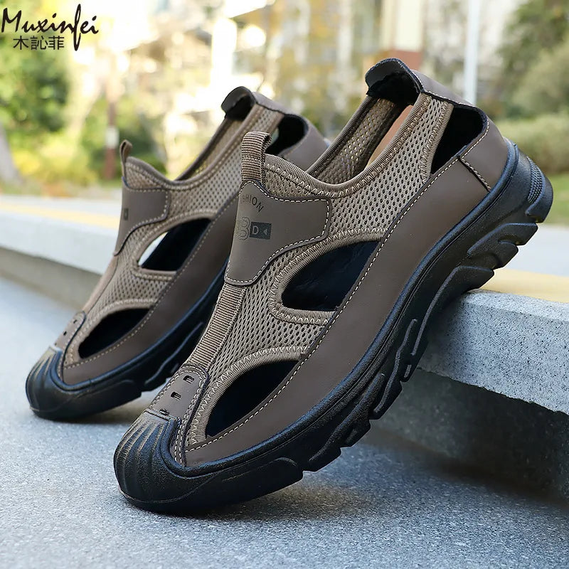 2026 New men's beach shoes summer hollow toe sandals breathable mesh casual shoes men's fashionable outdoor sports shoes